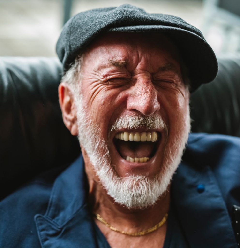 About Us Kingston Cannabis Shop Giggles Cannabis